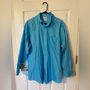 EAGLE Men’s Button Up shirt.
